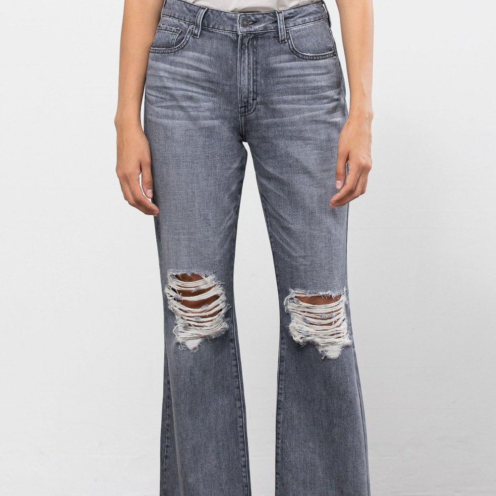 NWT Hidden Happi Ultra High Rise Distressed Flare In Grey